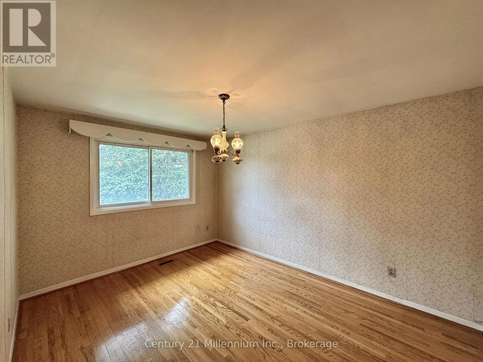 353 CHANTENAY DRIVE