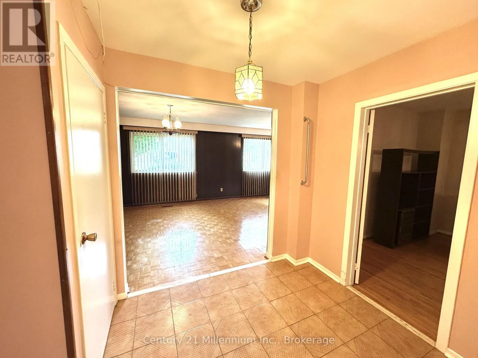 353 CHANTENAY DRIVE