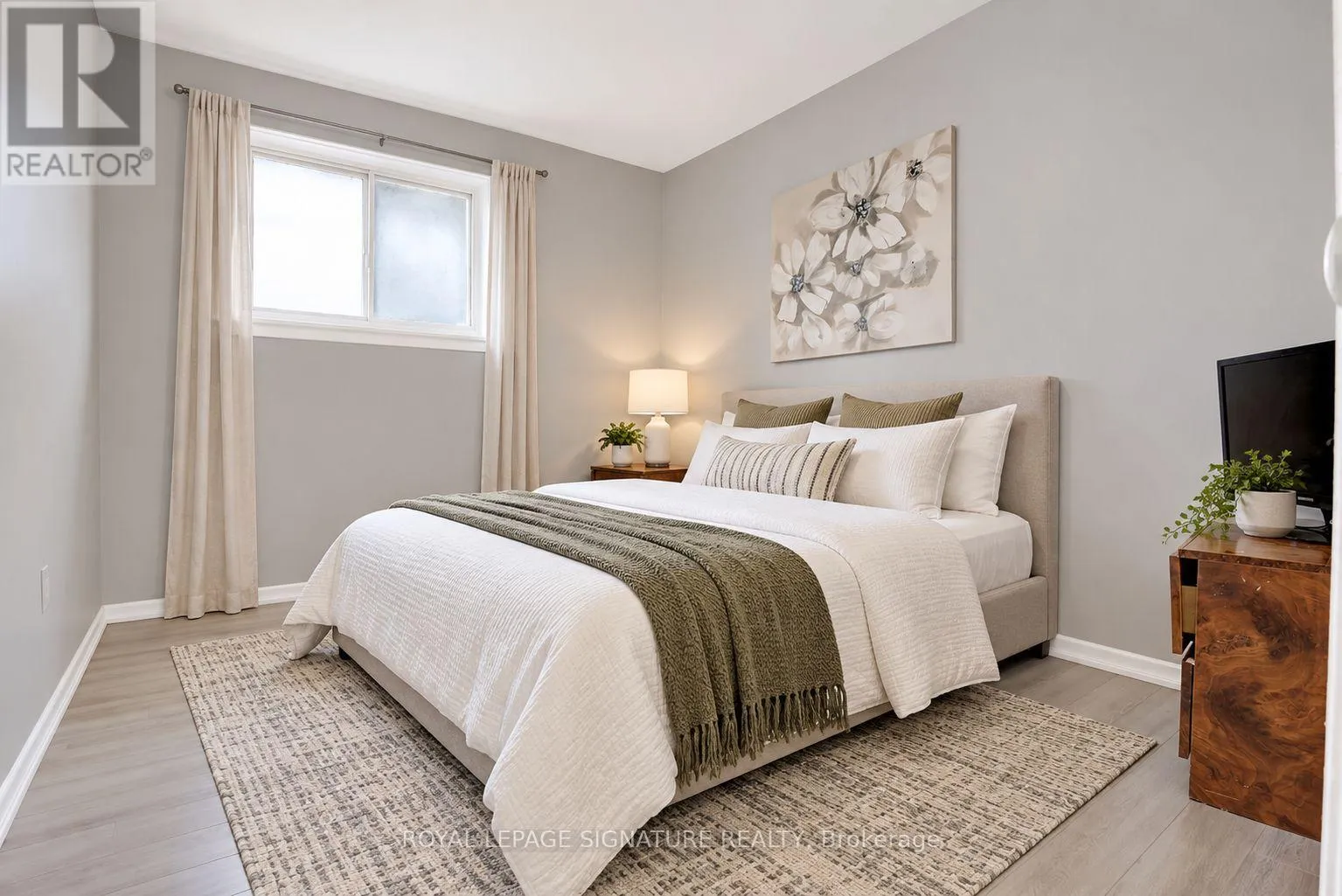 MAIN - 7516 WRENWOOD CRESCENT