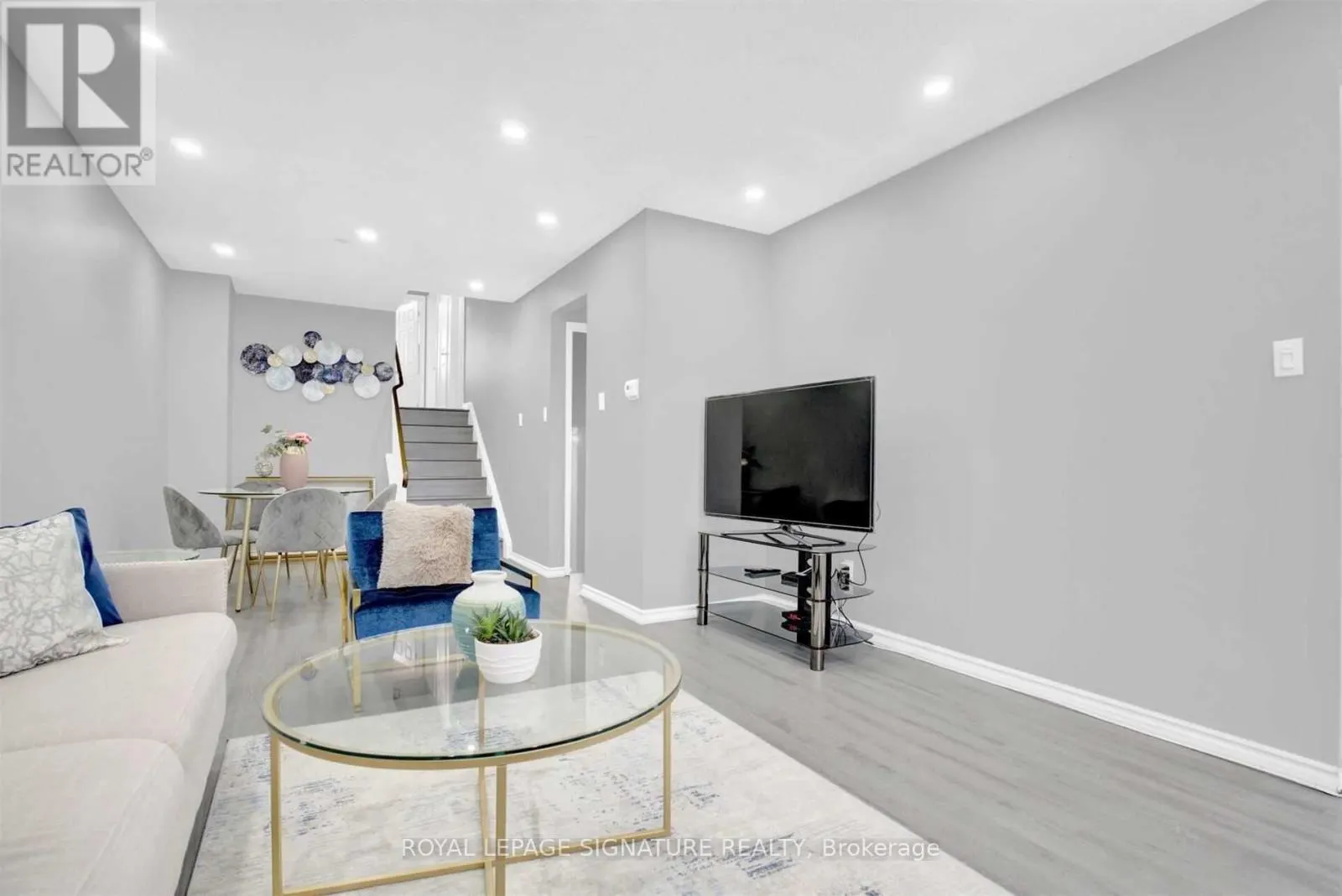 MAIN - 7516 WRENWOOD CRESCENT