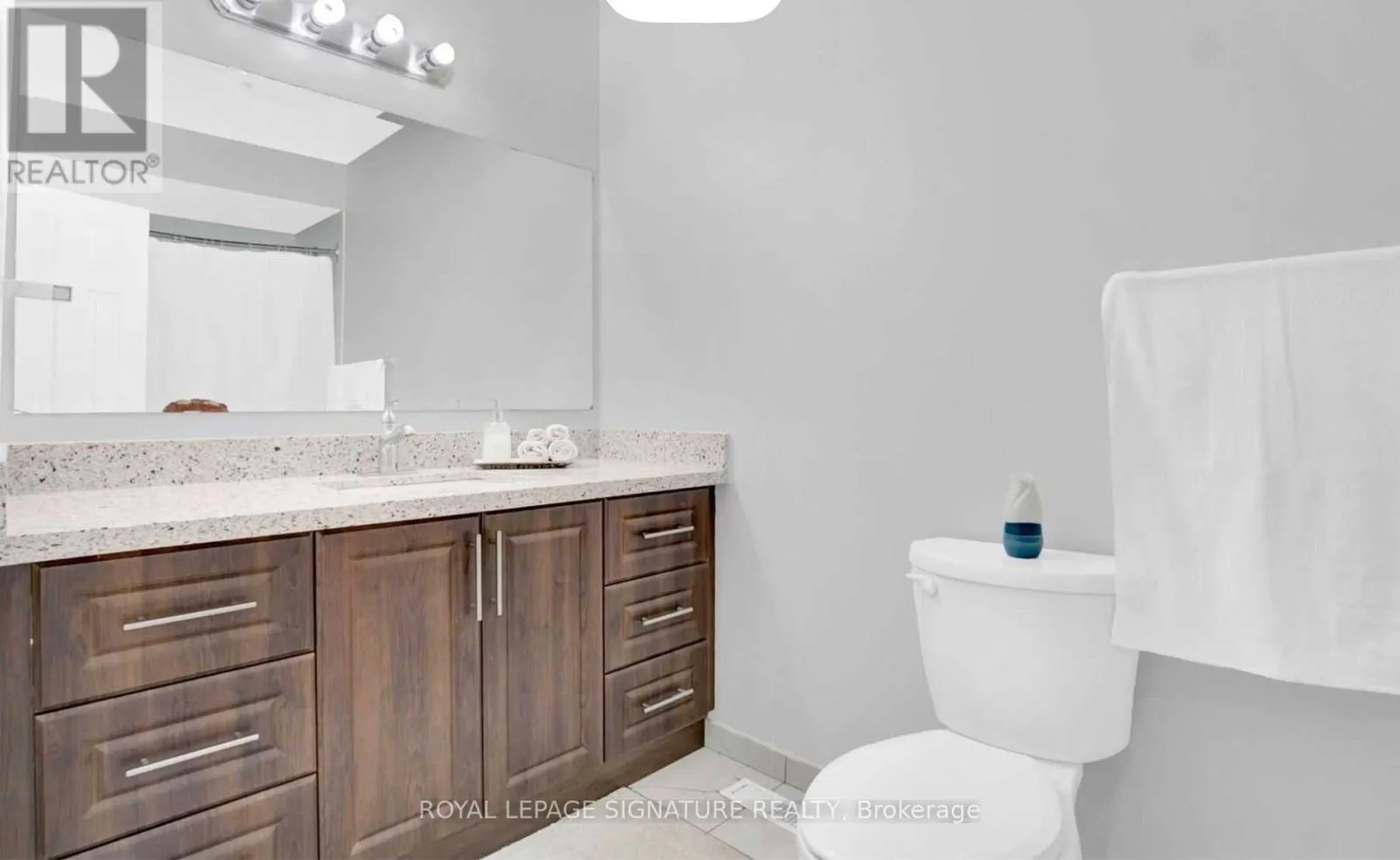 MAIN - 7516 WRENWOOD CRESCENT