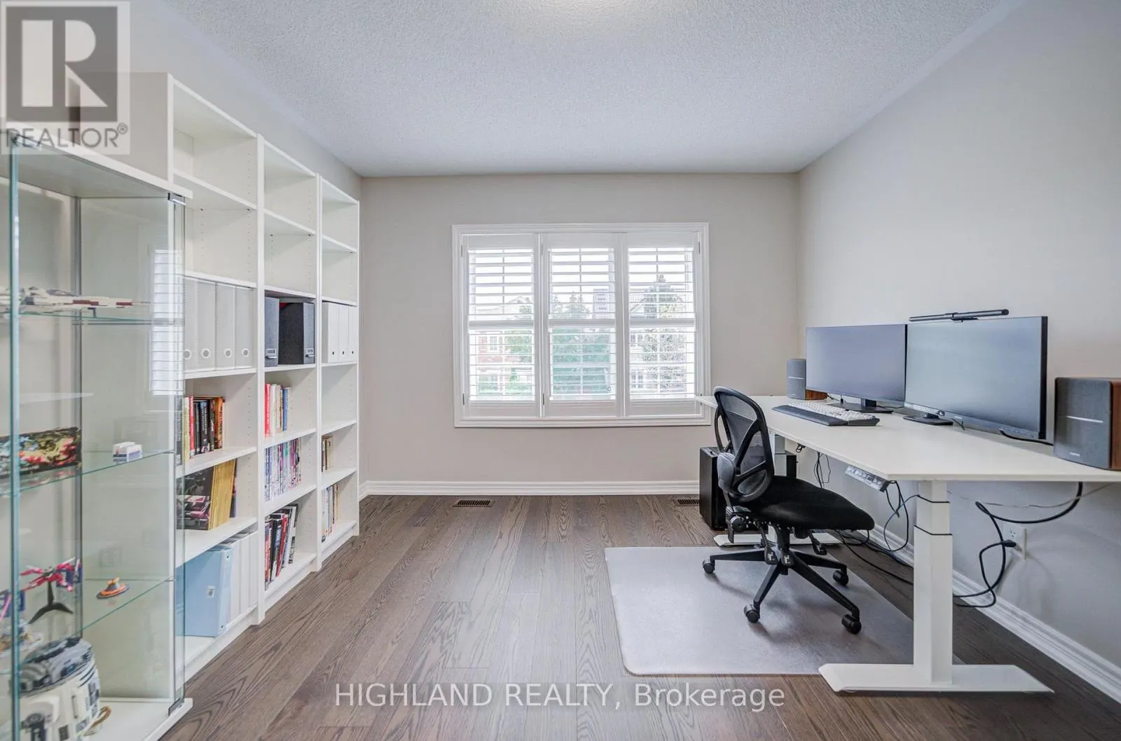 3175 ROBERT BROWN BOULEVARD