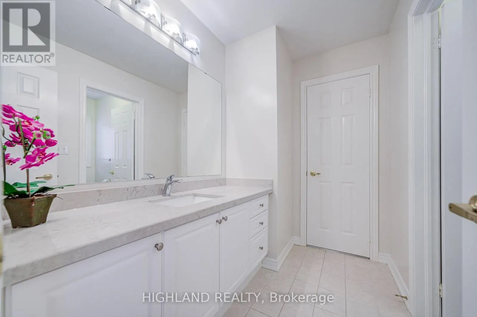 3175 ROBERT BROWN BOULEVARD
