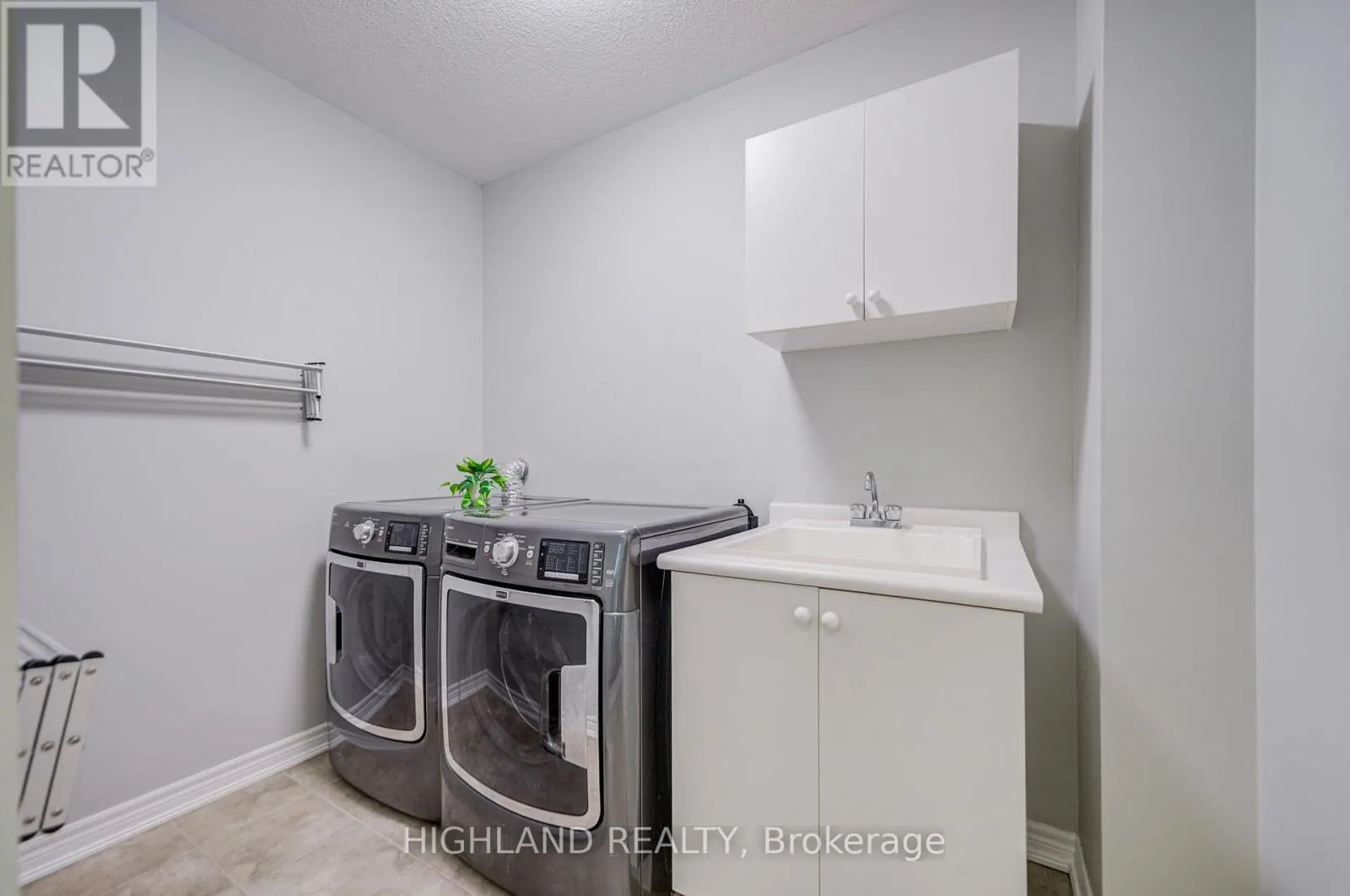 3175 ROBERT BROWN BOULEVARD
