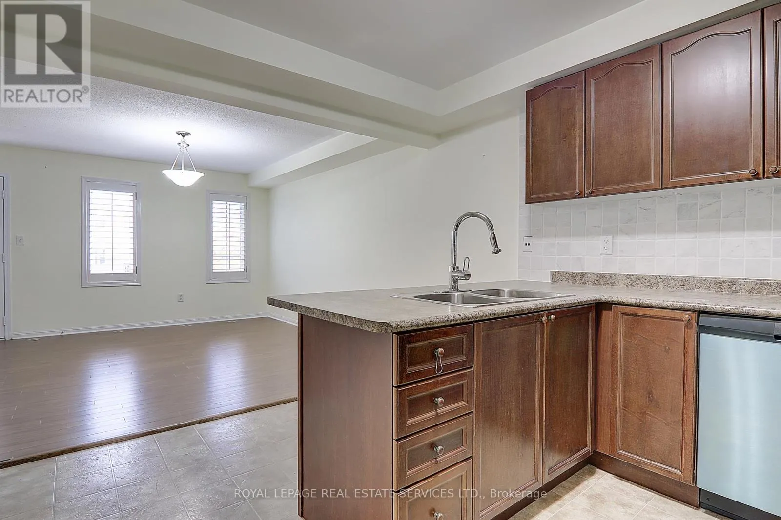 3047 DEWRIDGE AVENUE