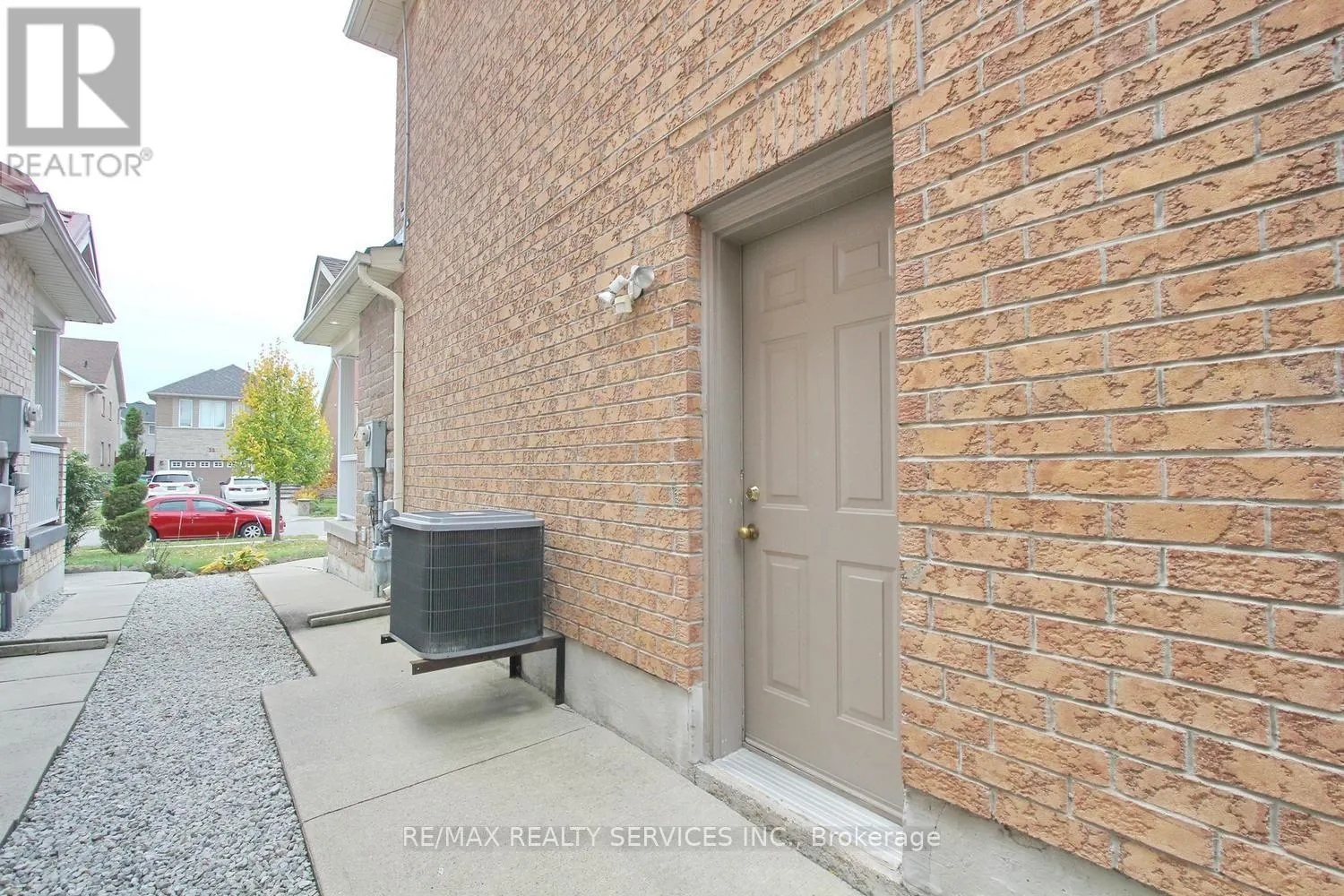 52 LENNON TRAIL