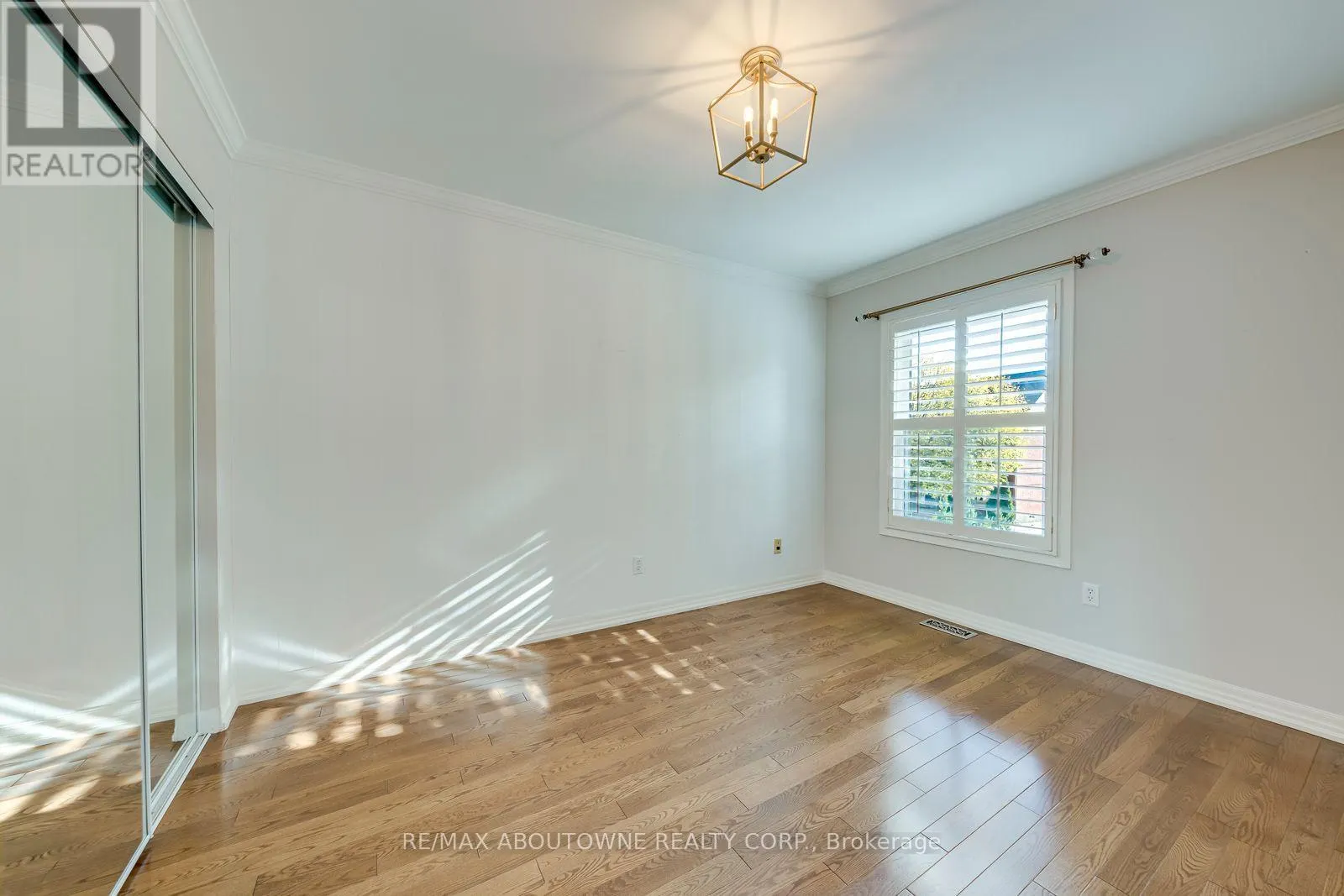 241 LEXINGTON ROAD