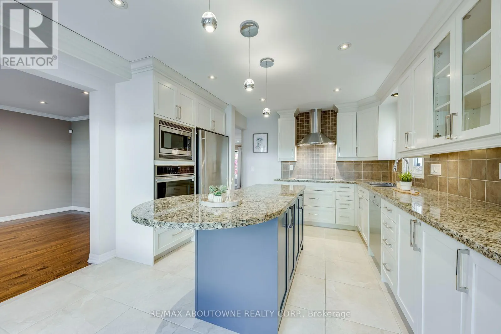 241 LEXINGTON ROAD