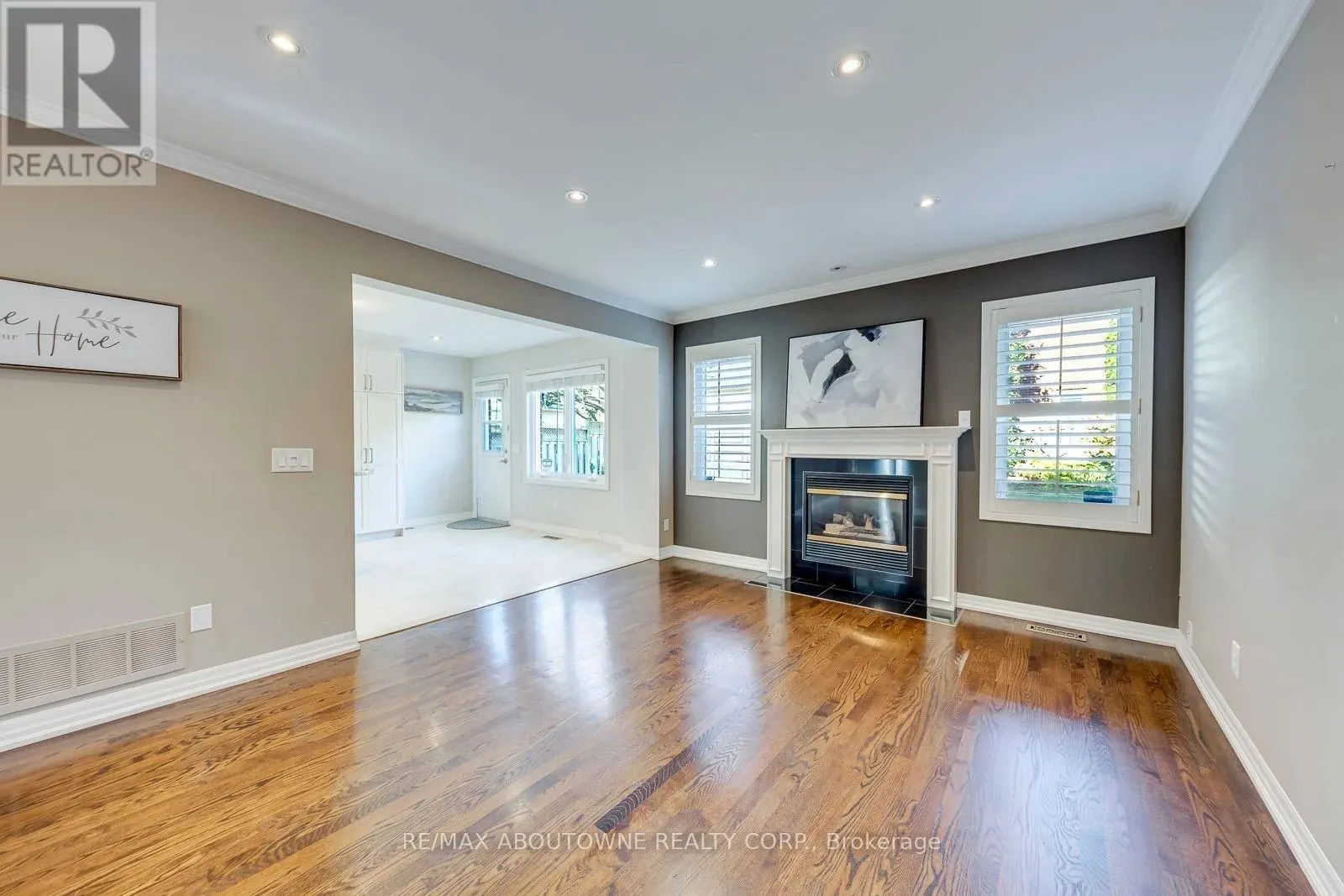 241 LEXINGTON ROAD