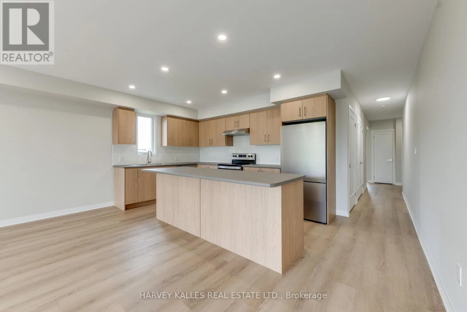 2 - 165 SPALDING ROAD