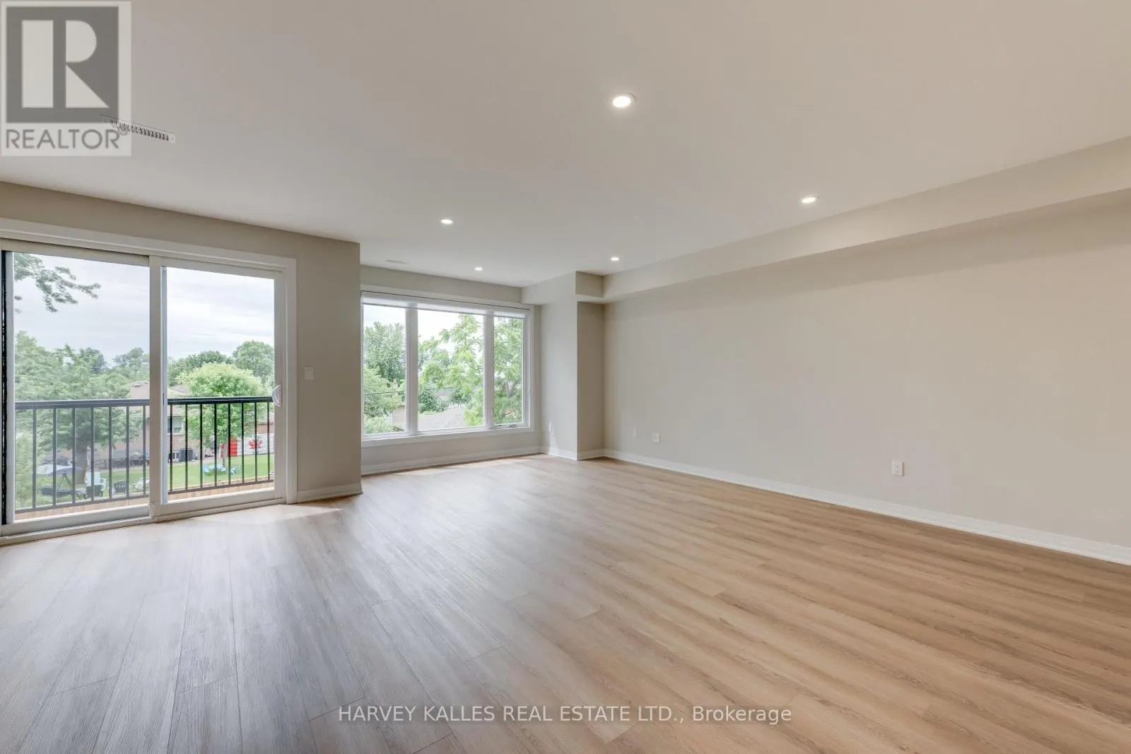 2 - 165 SPALDING ROAD