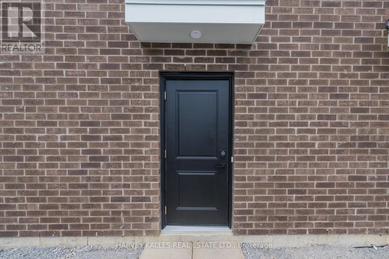 2 - 165 SPALDING ROAD