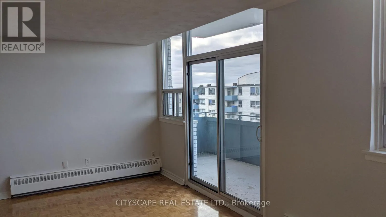 817 - 1440 LAWRENCE AVENUE W