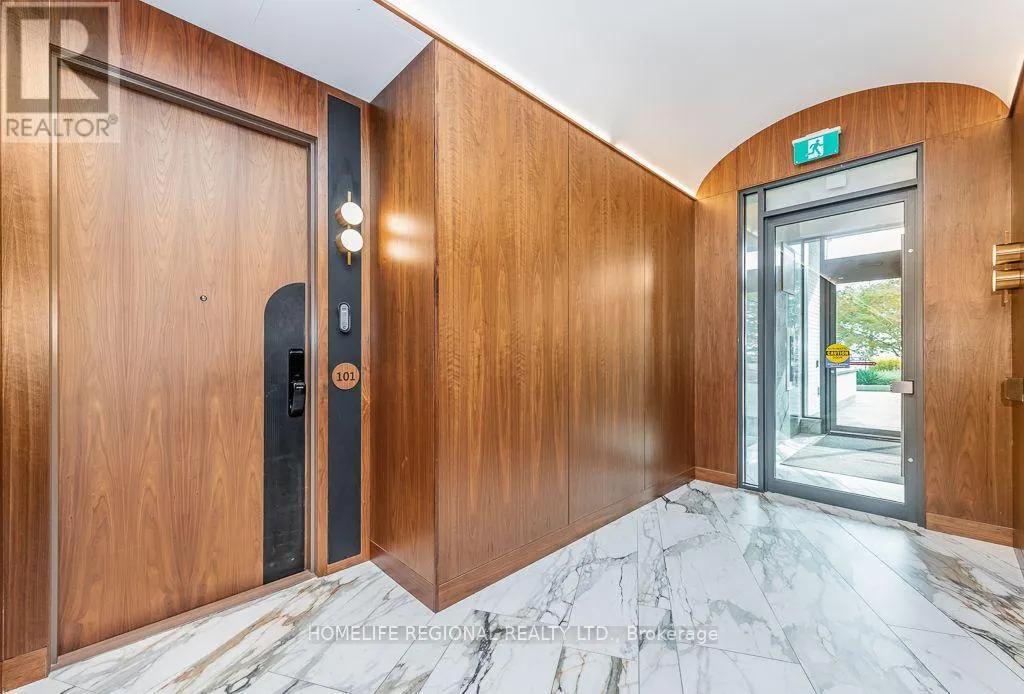 101 - 55 PORT STREET E
