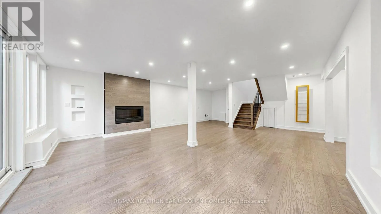 7 GREENBROOK DRIVE