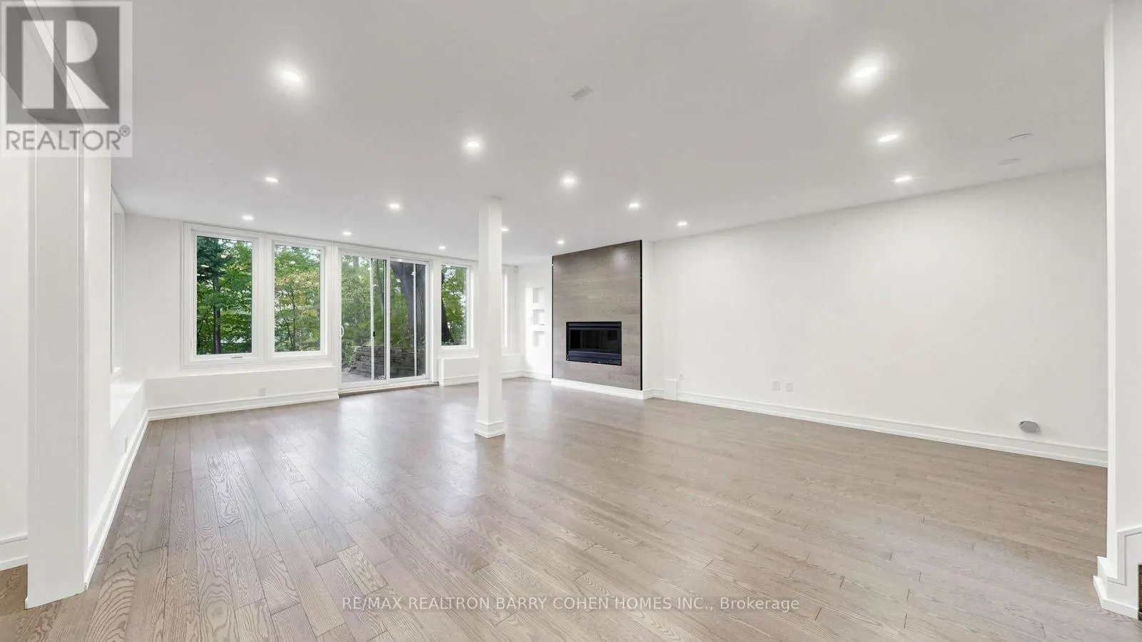 7 GREENBROOK DRIVE