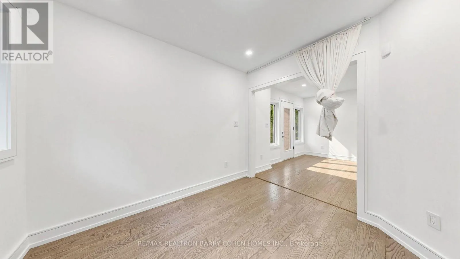 7 GREENBROOK DRIVE