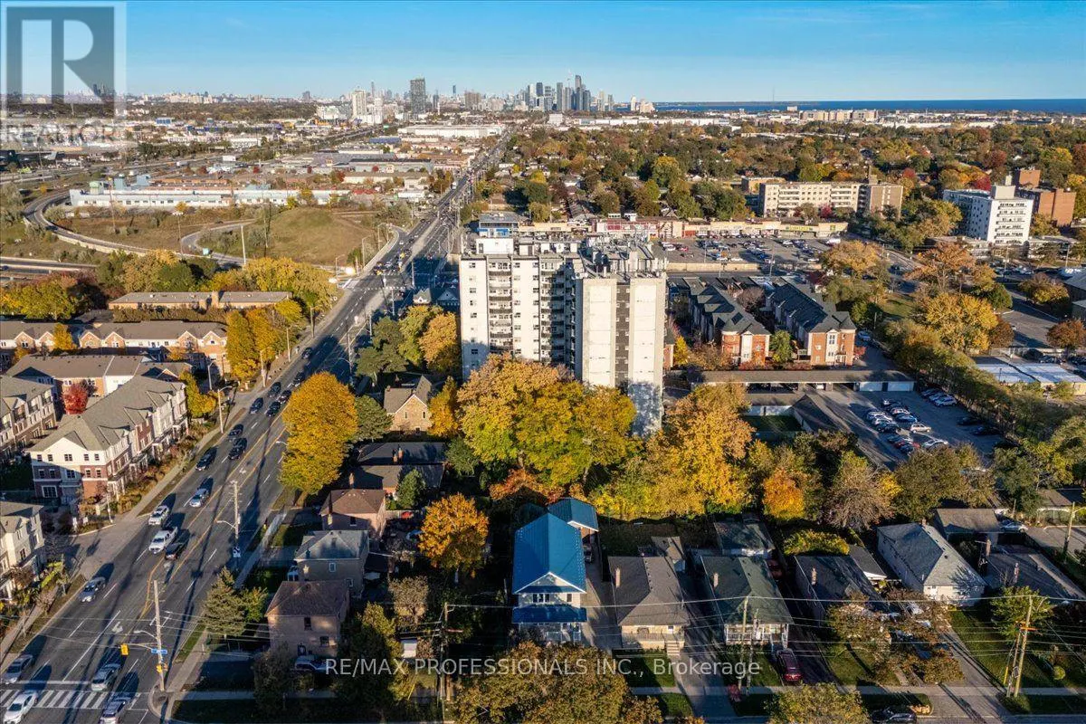 3 GAIR DRIVE