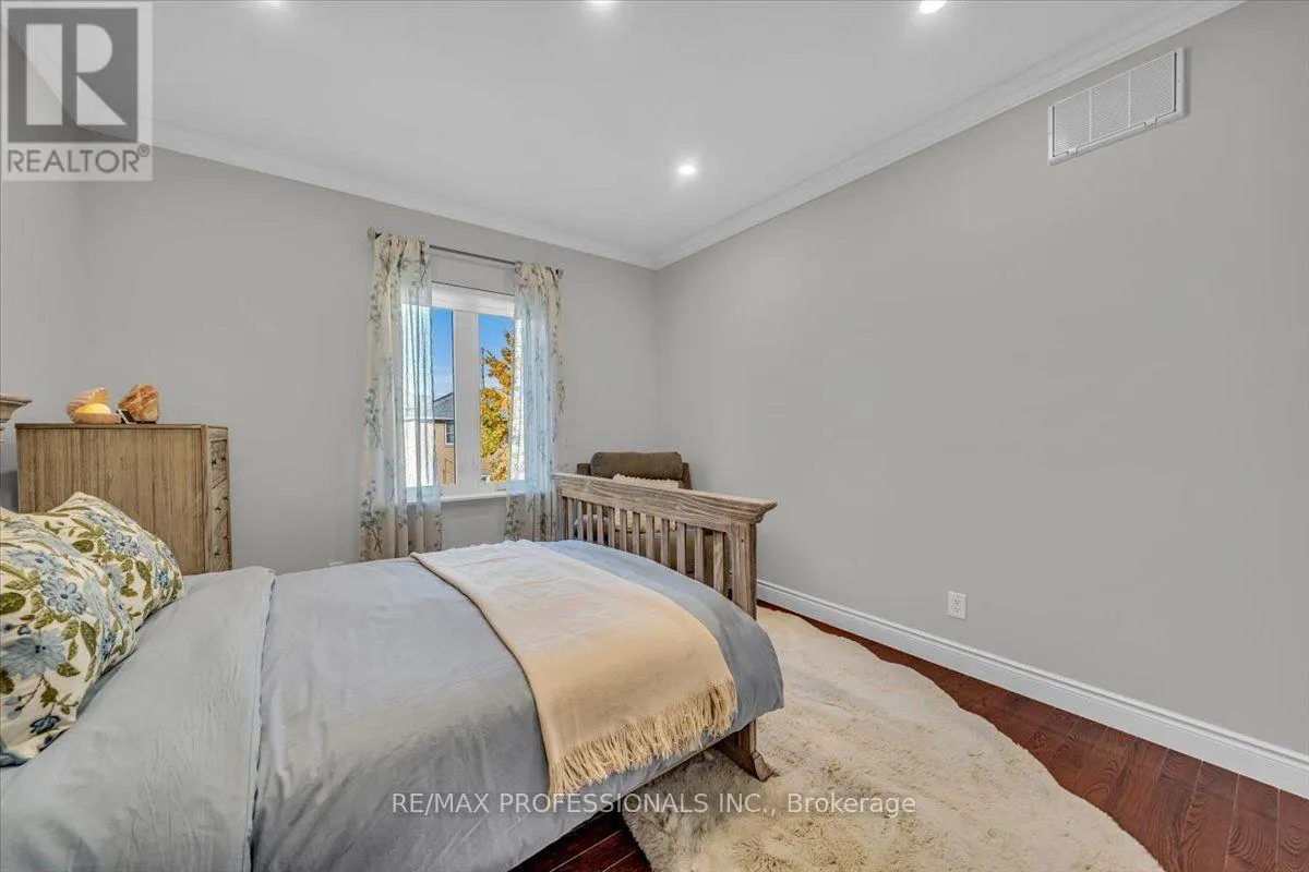 3 GAIR DRIVE