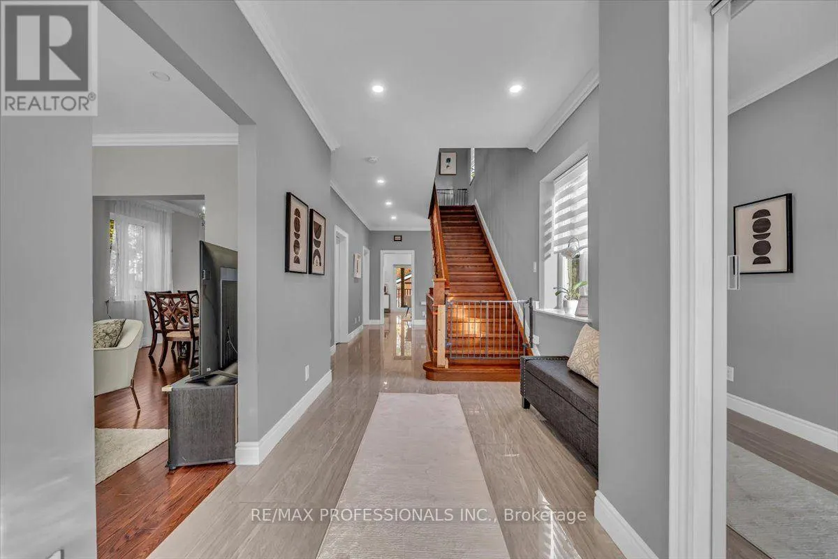 3 GAIR DRIVE
