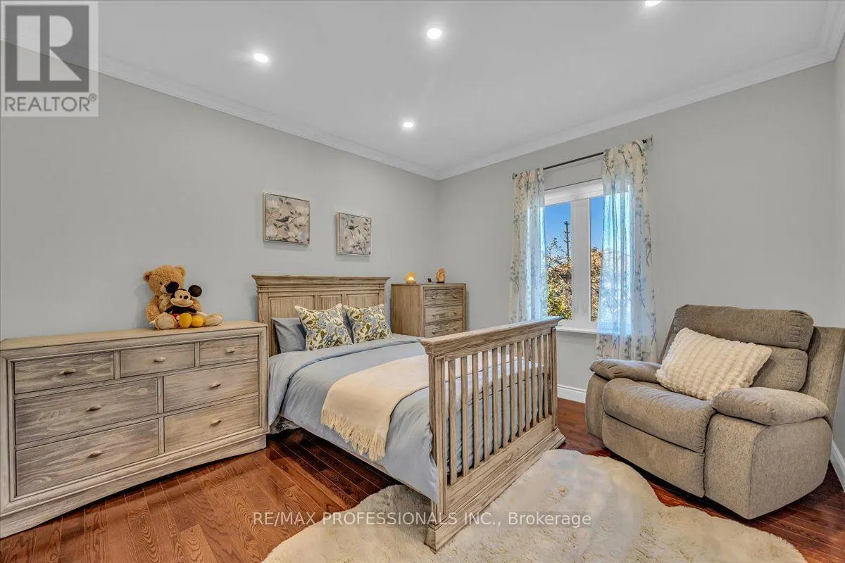 3 GAIR DRIVE