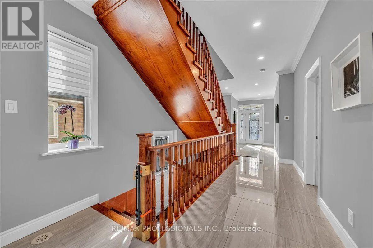 3 GAIR DRIVE