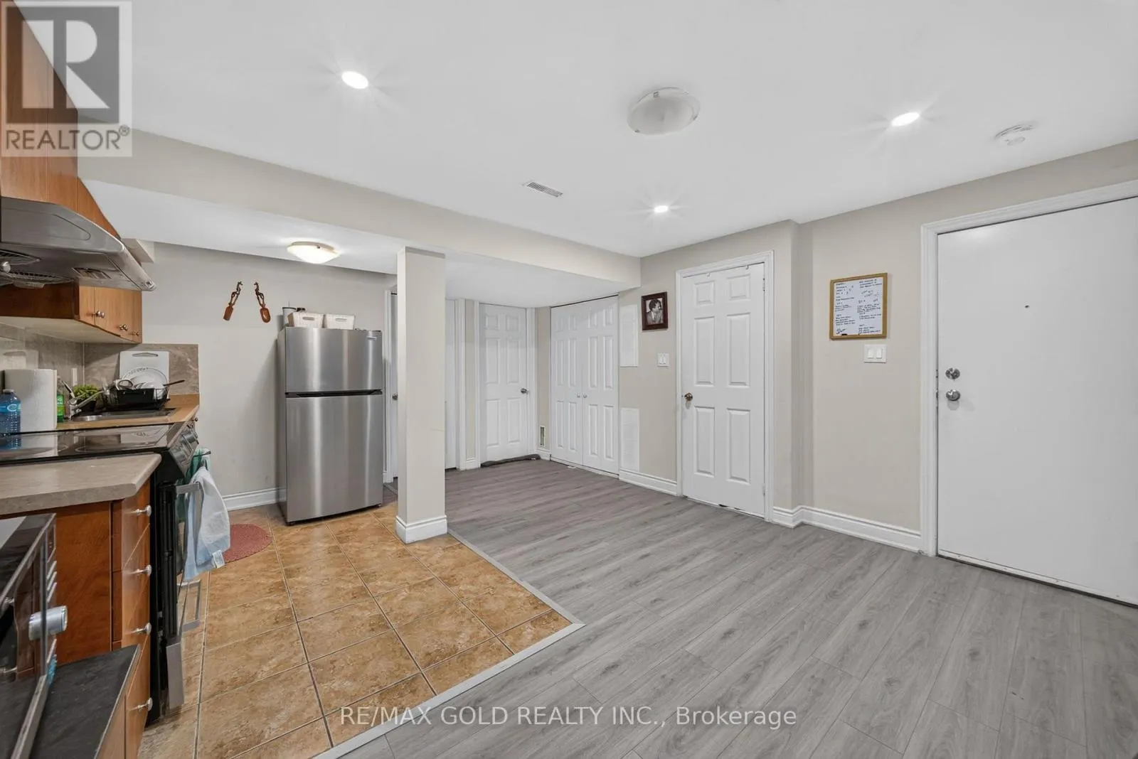 57 HARBOURTOWN CRESCENT
