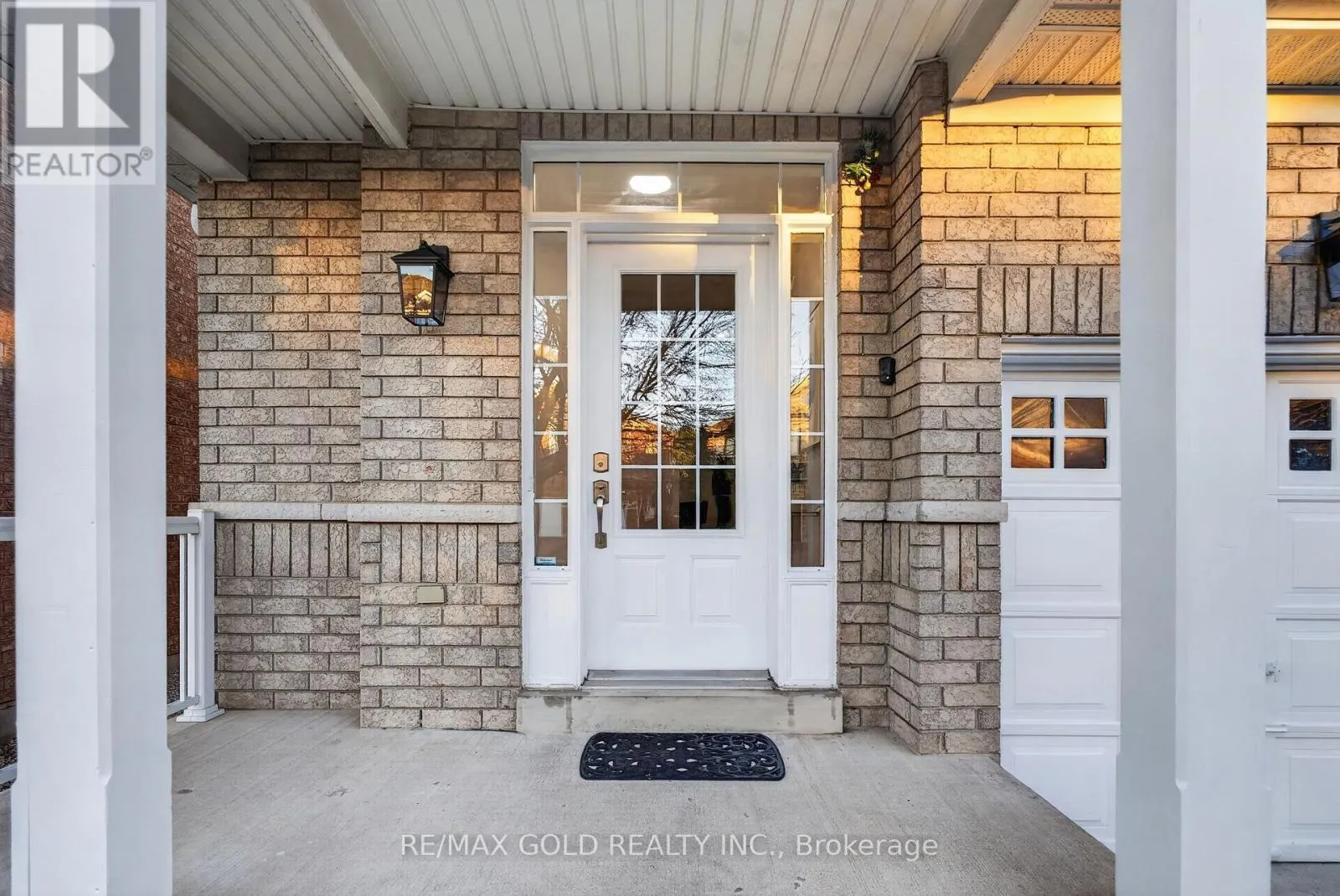 57 HARBOURTOWN CRESCENT