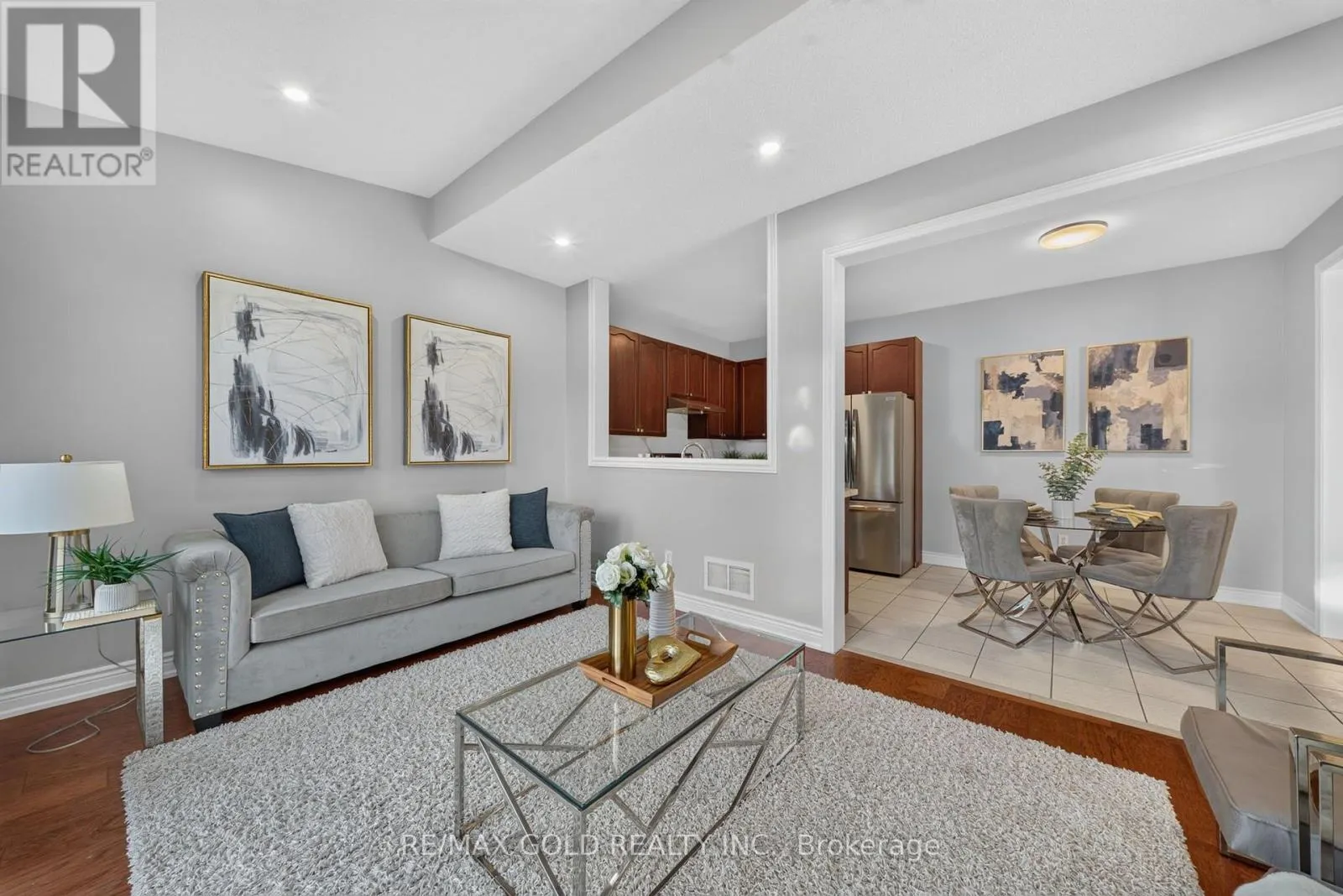 57 HARBOURTOWN CRESCENT