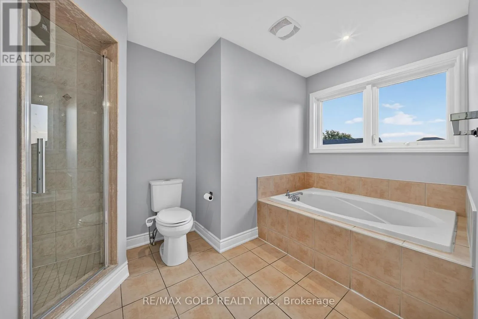 57 HARBOURTOWN CRESCENT