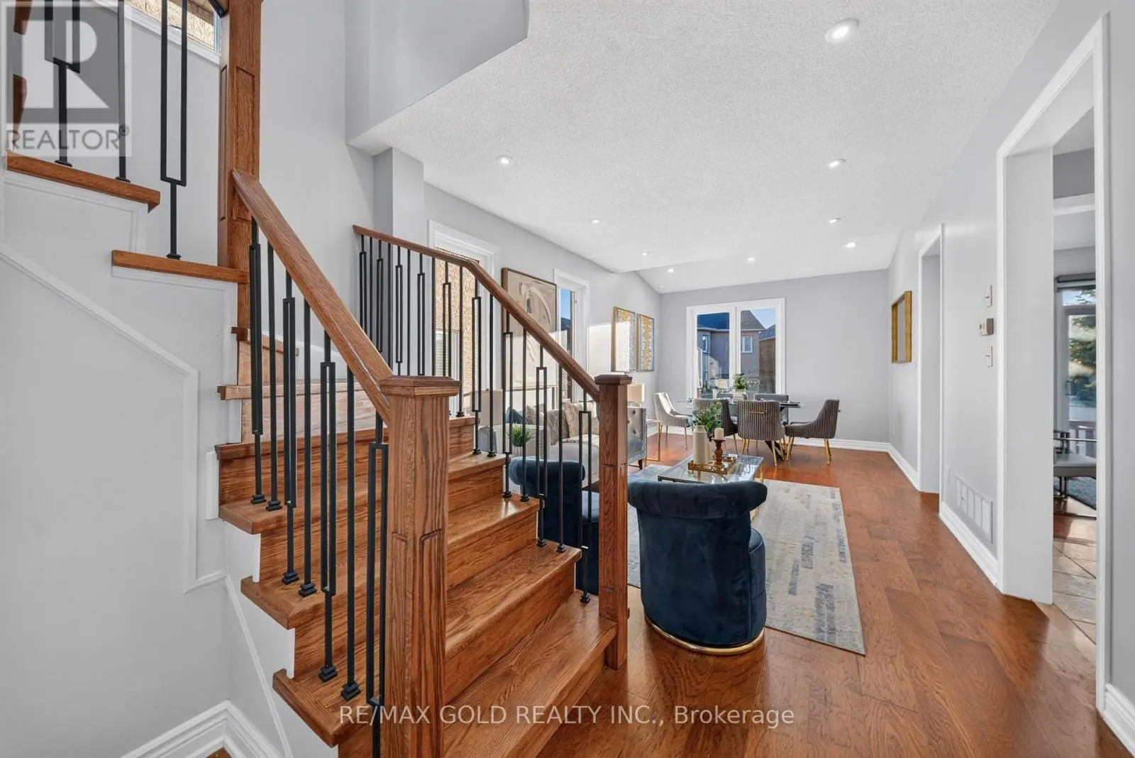 57 HARBOURTOWN CRESCENT