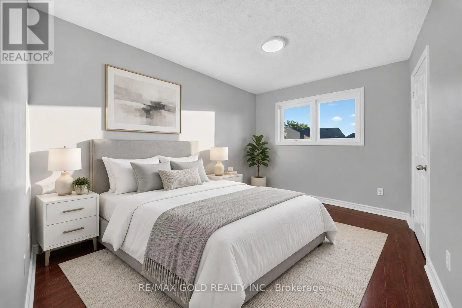 57 HARBOURTOWN CRESCENT