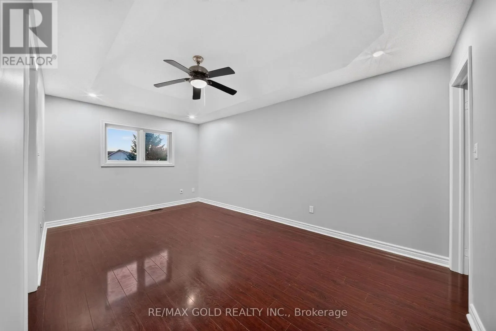 57 HARBOURTOWN CRESCENT