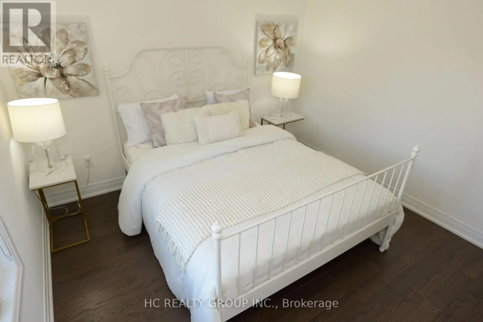 2130 ROYAL GALA CIRCLE