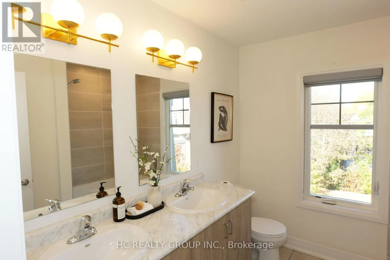 2130 ROYAL GALA CIRCLE