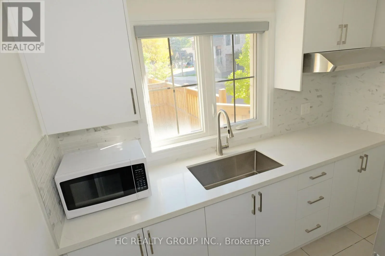 2130 ROYAL GALA CIRCLE