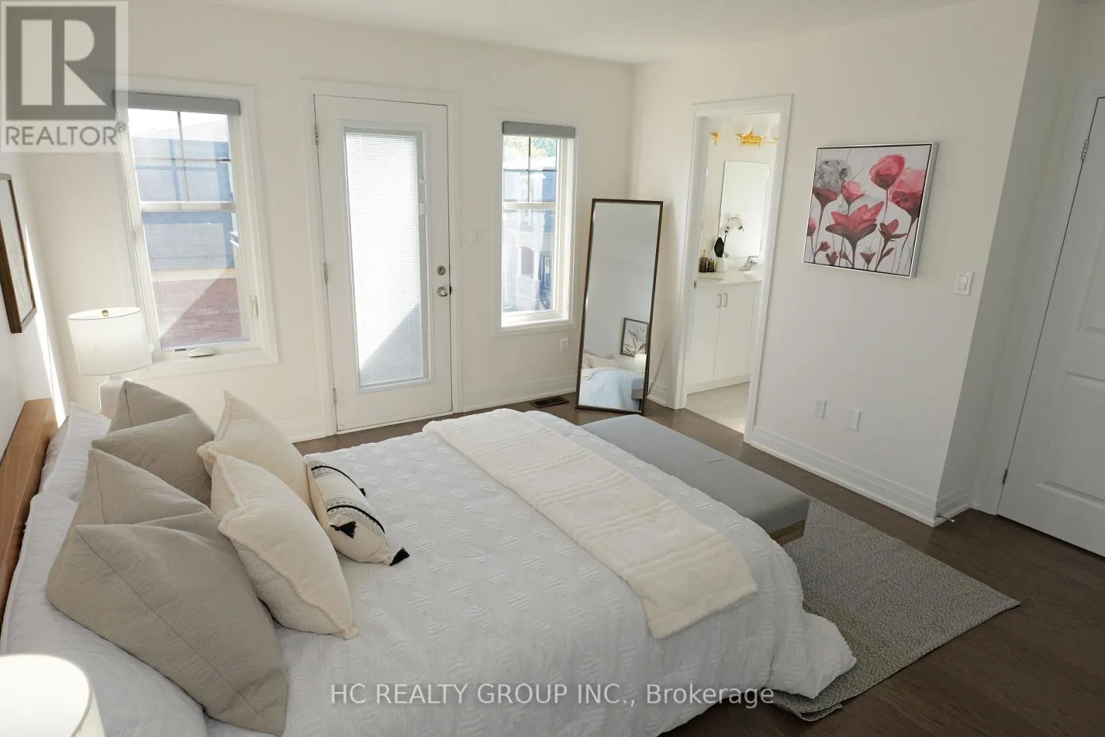 2130 ROYAL GALA CIRCLE