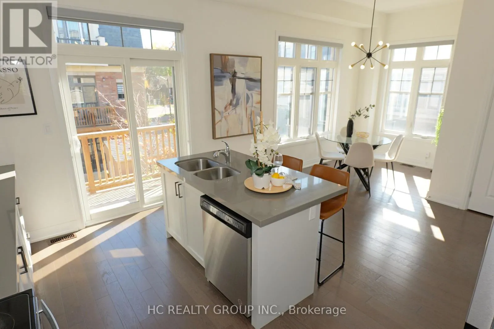 2130 ROYAL GALA CIRCLE