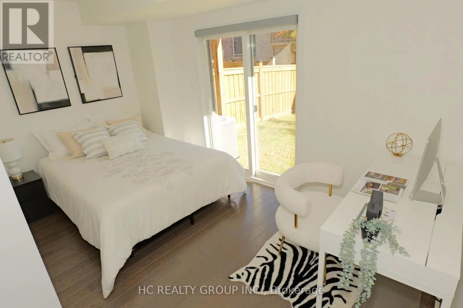 2130 ROYAL GALA CIRCLE