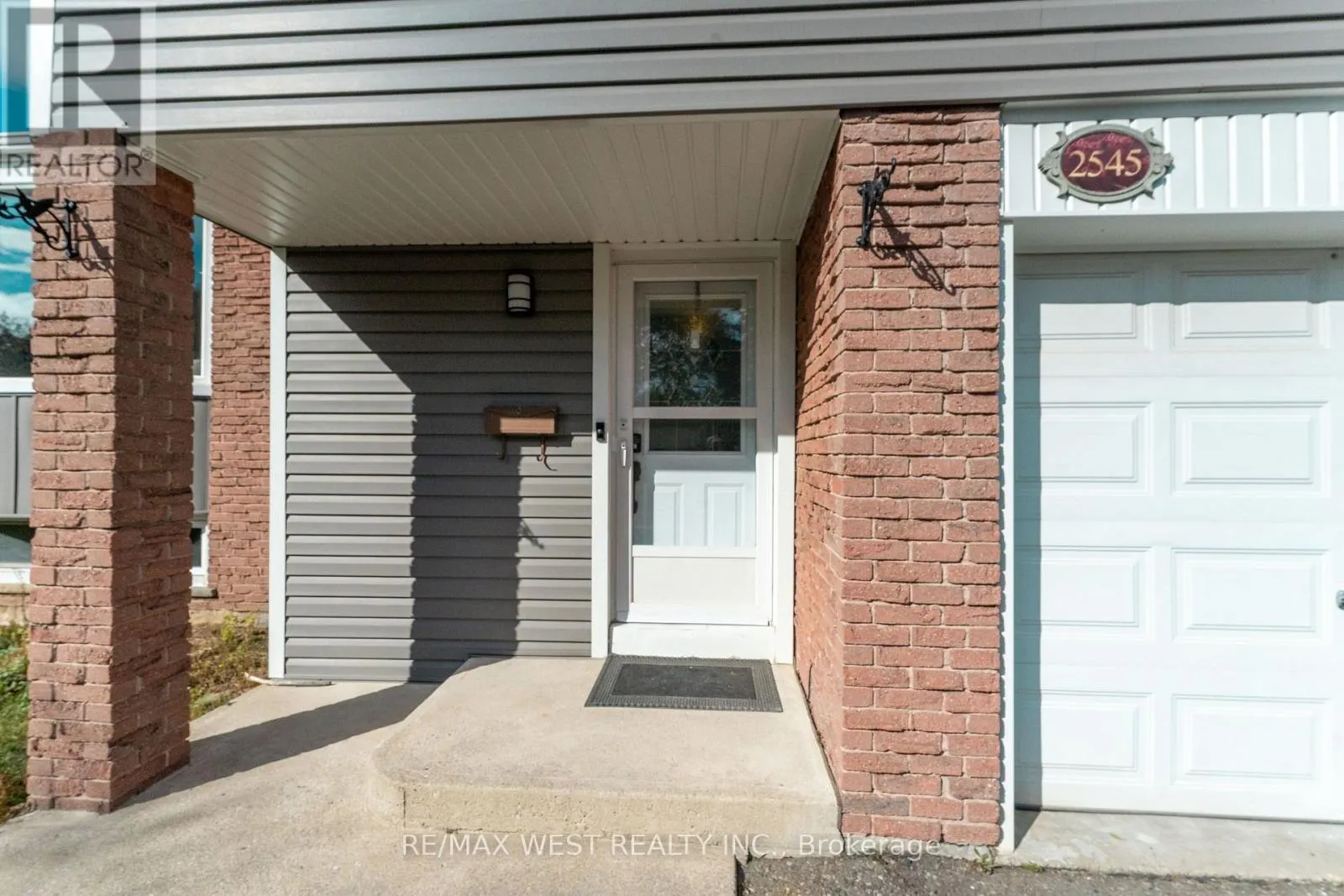 2545 WINDJAMMER ROAD