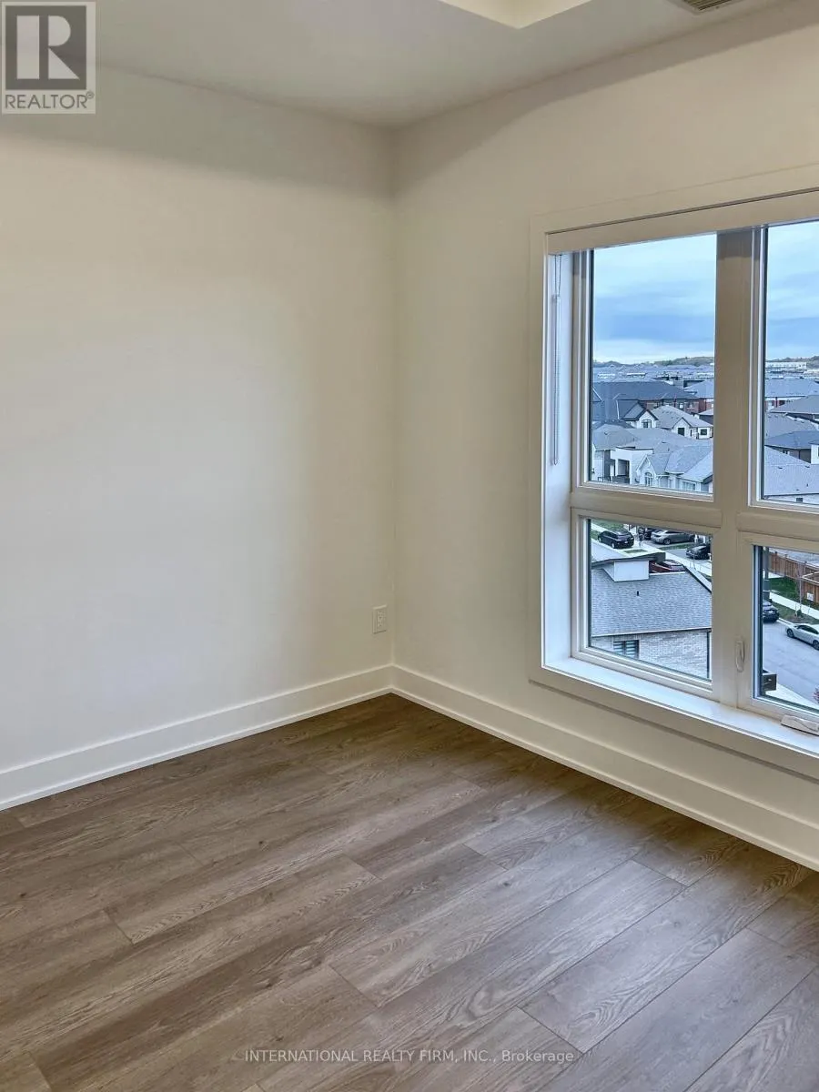 705 - 3008 WILLIAM CUTMORE BOULEVARD