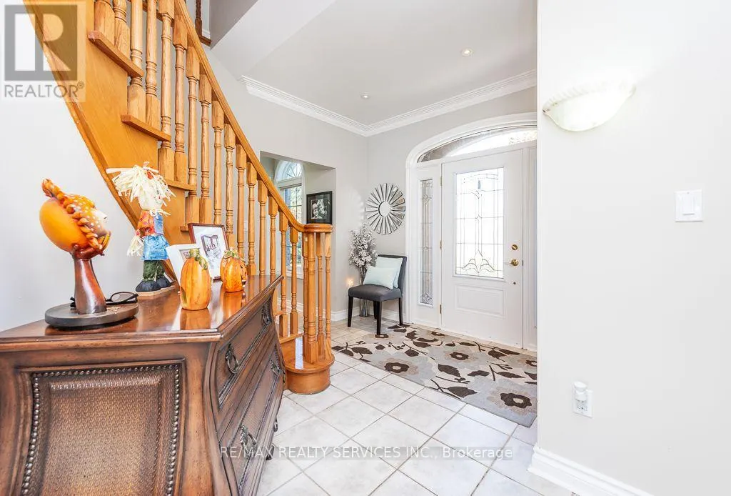 12 SOUTHWINDS DRIVE