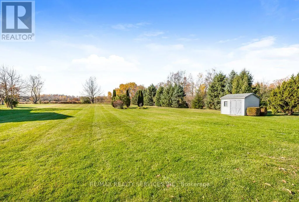 12 SOUTHWINDS DRIVE