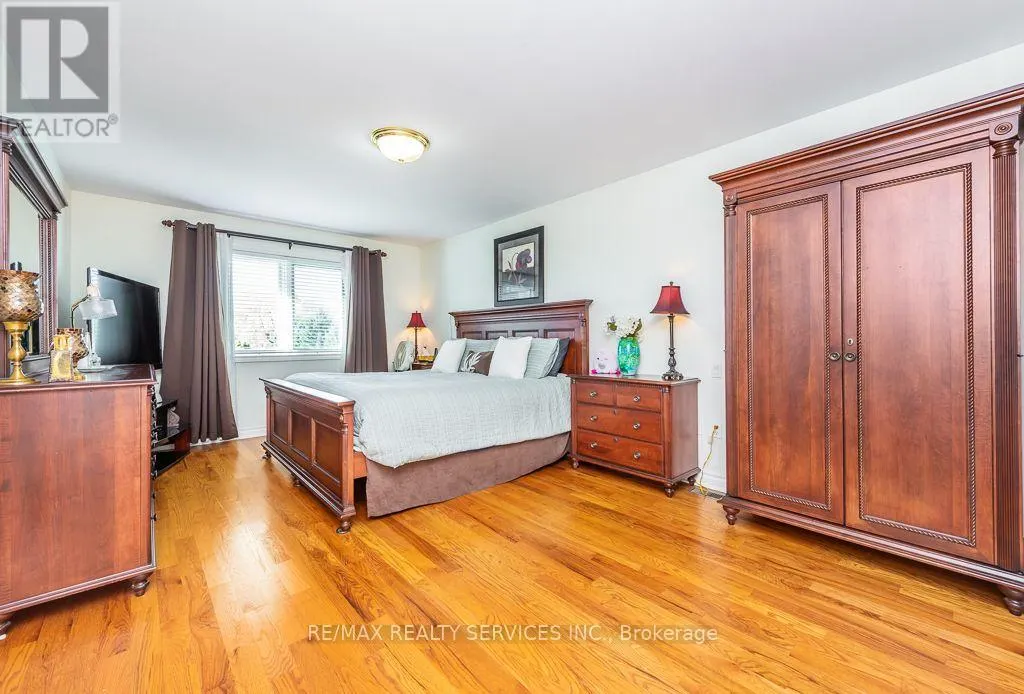 12 SOUTHWINDS DRIVE