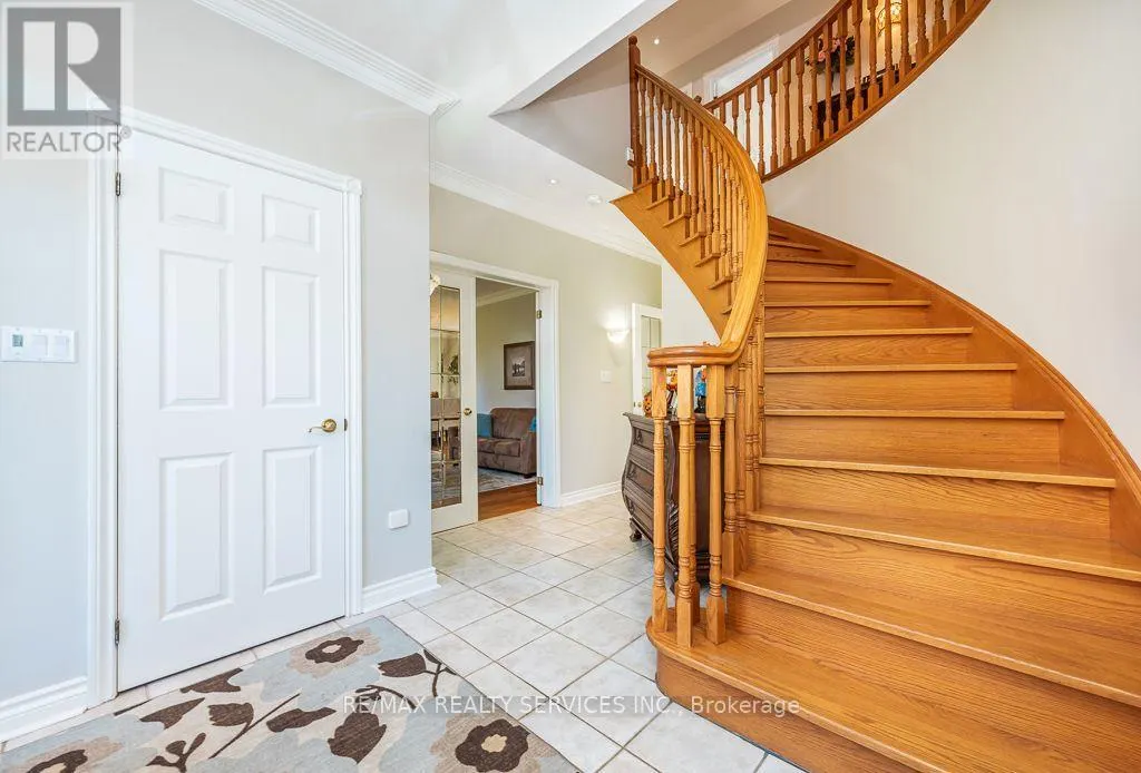 12 SOUTHWINDS DRIVE