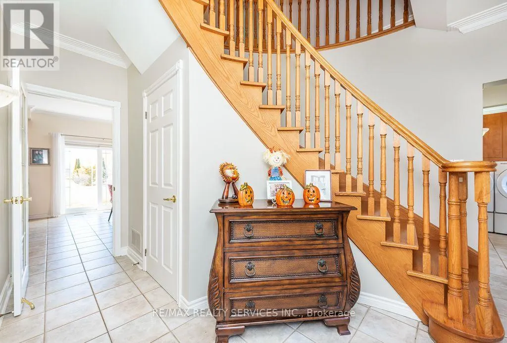 12 SOUTHWINDS DRIVE
