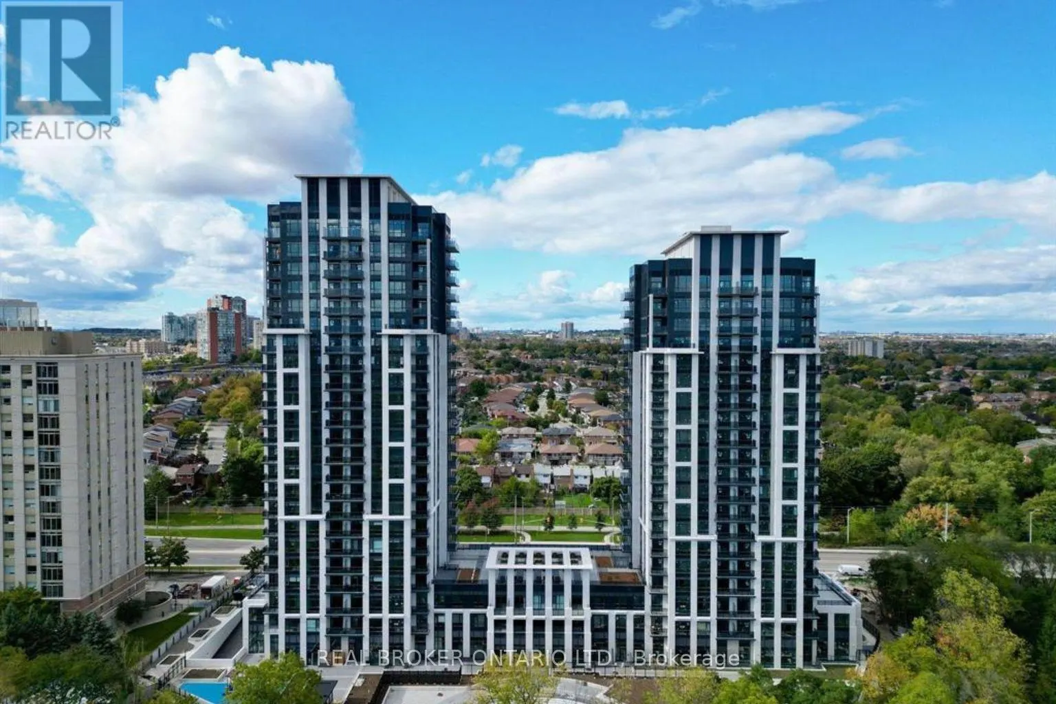 1306 - 204 BURNHAMTHORPE ROAD E