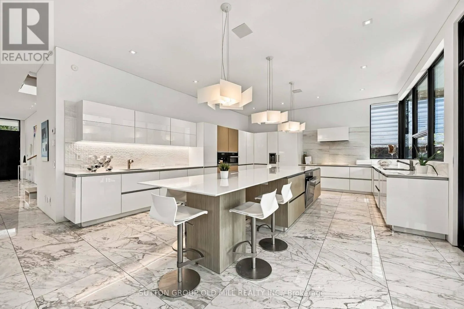 14 PARSON COURT