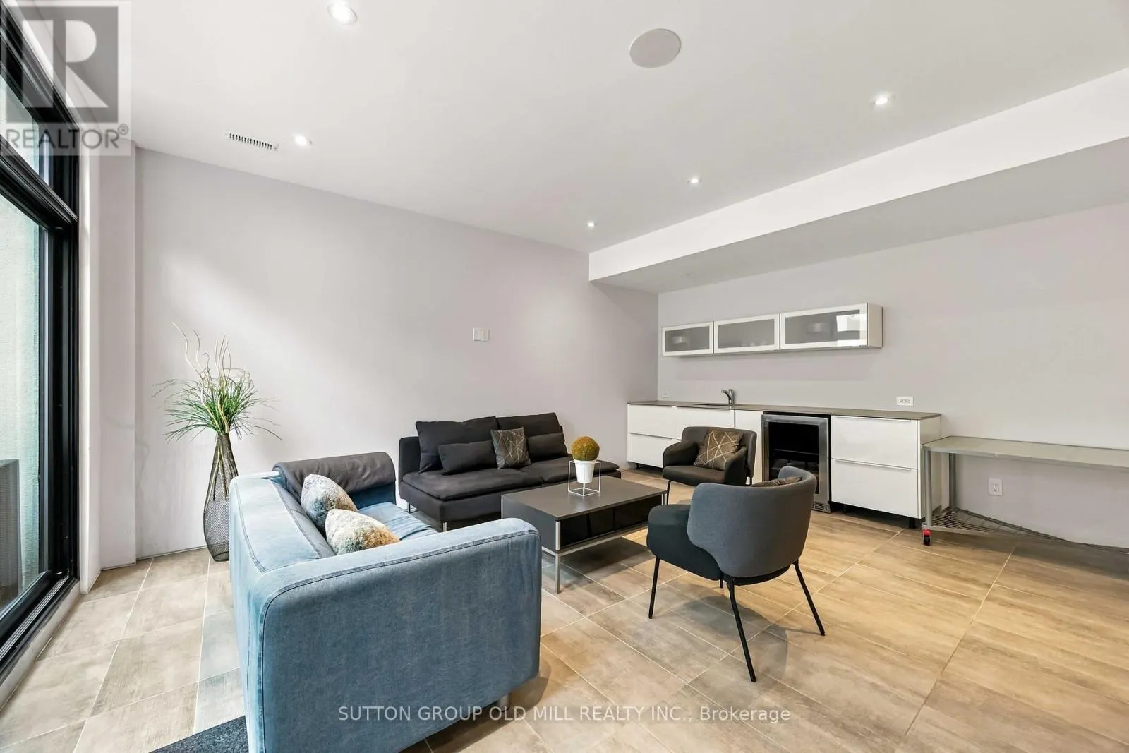 14 PARSON COURT