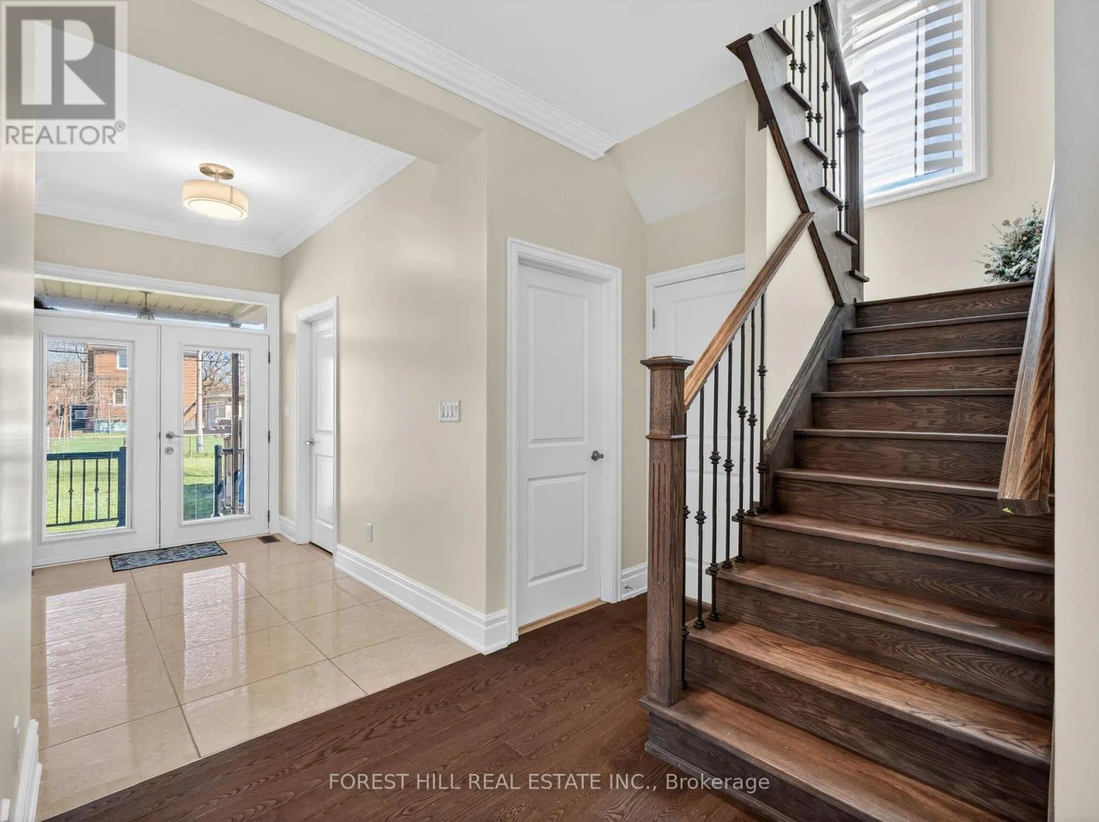 114 REGENT ROAD